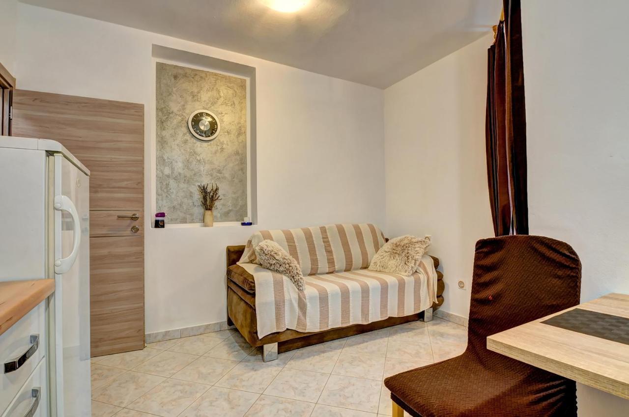 Apartments Kajfes Fazana Ngoại thất bức ảnh