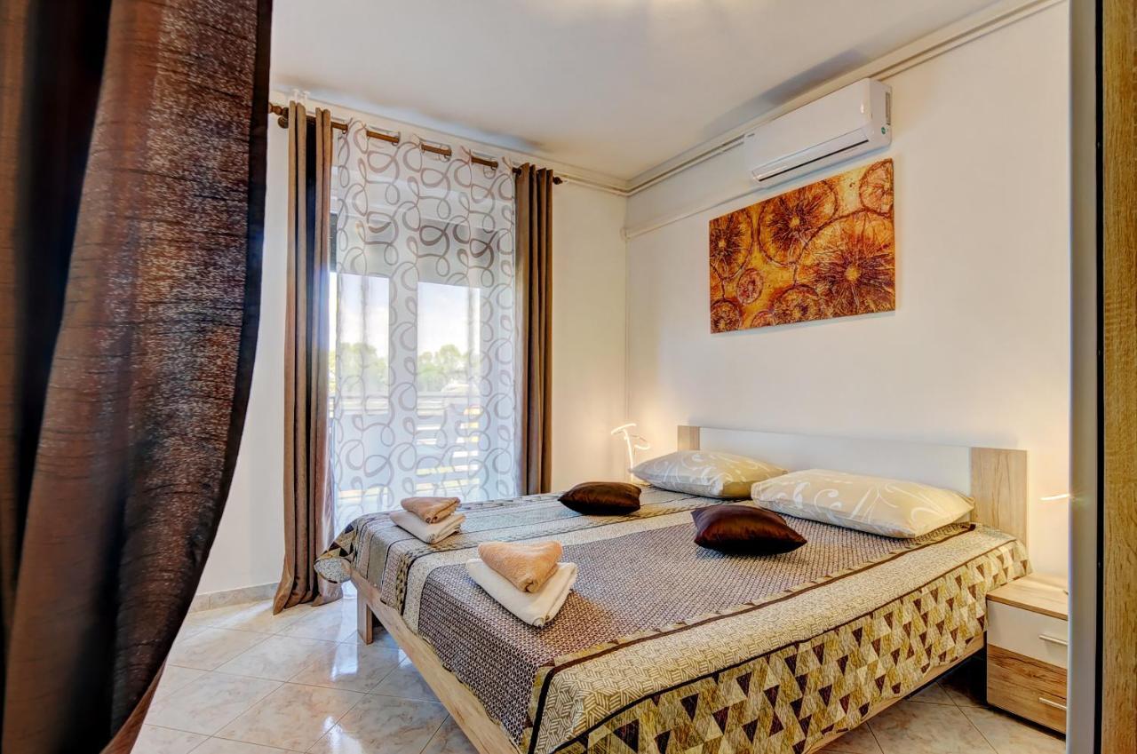 Apartments Kajfes Fazana Ngoại thất bức ảnh