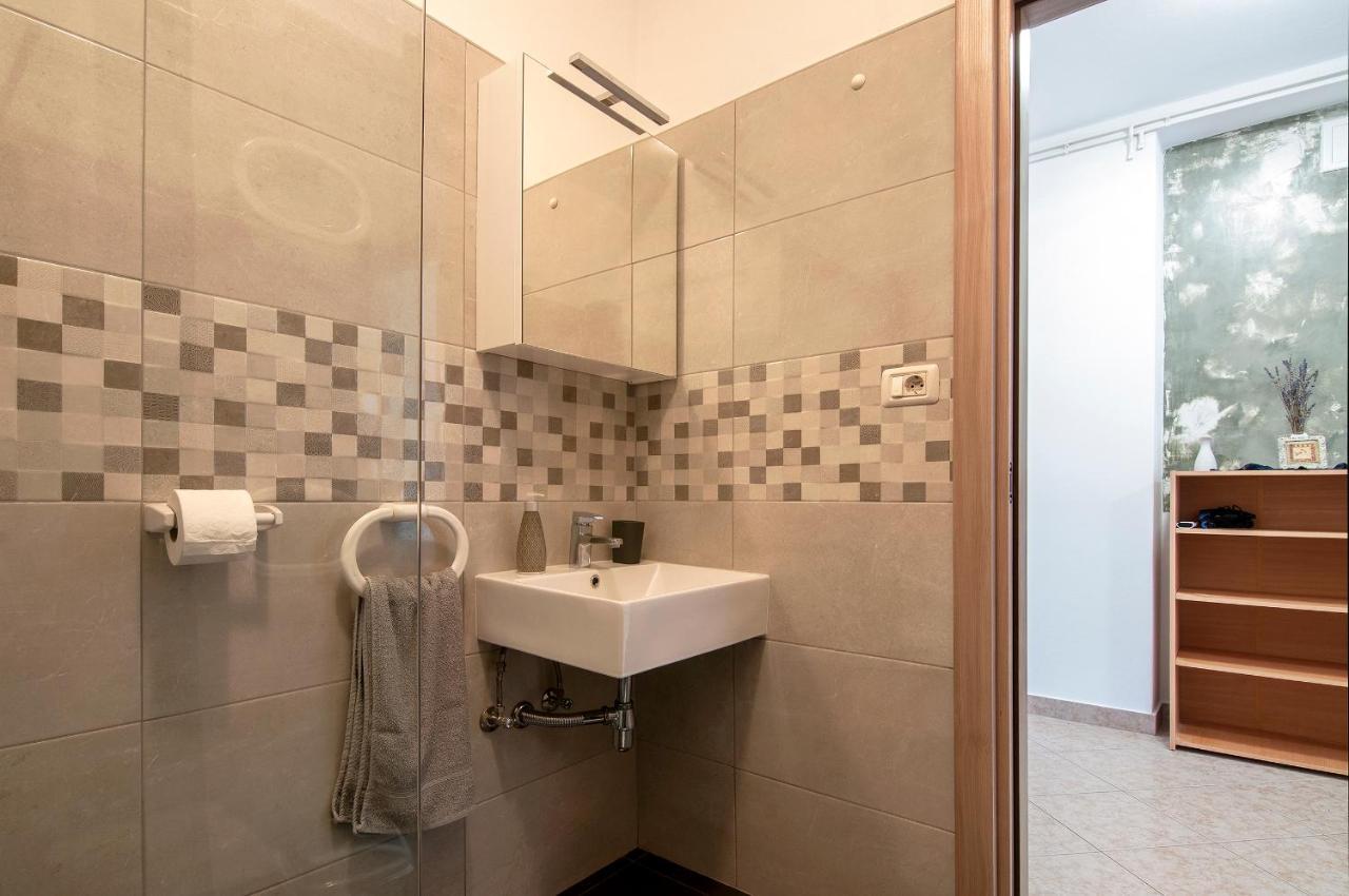 Apartments Kajfes Fazana Ngoại thất bức ảnh
